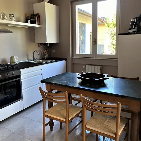 Διαμέρισμα Casa Del Custode: Renovated Flat With Garden In A Near The *